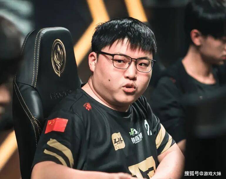 168电竞官网：外网更新LOL选手排名，前十里只有1位中国选手，Uzi排名第十